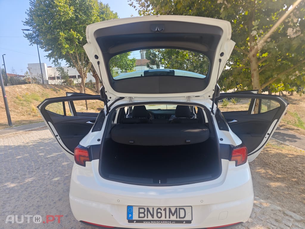 Opel Astra 1.5 D S&S Business Edition