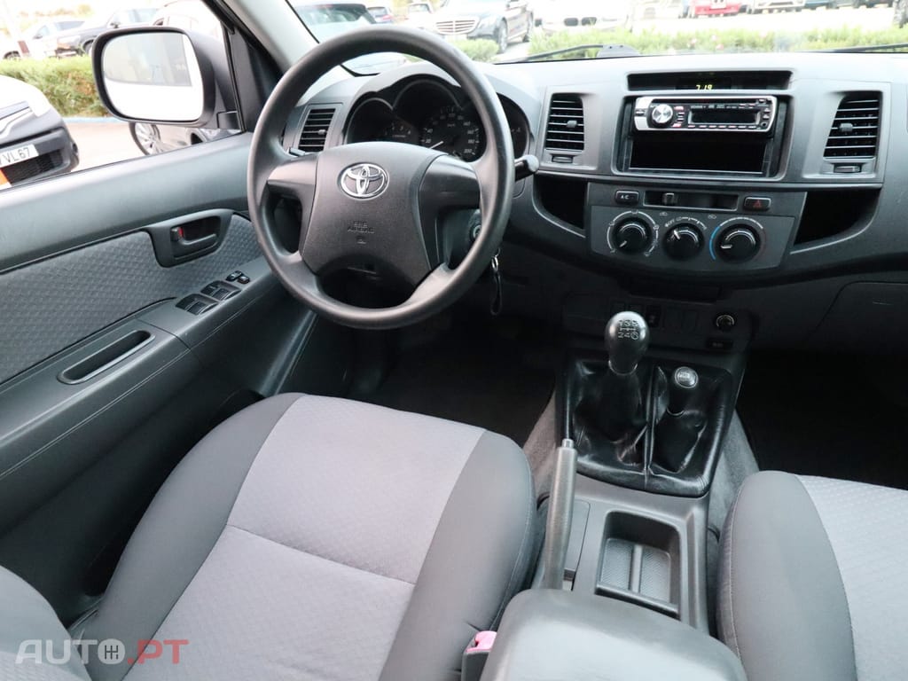 Toyota Hilux 2.5 D-4D 4WD CD PM