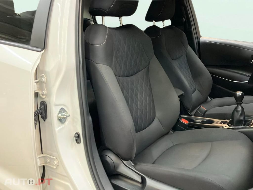 Toyota Corolla 1.5 VVT COMFORT