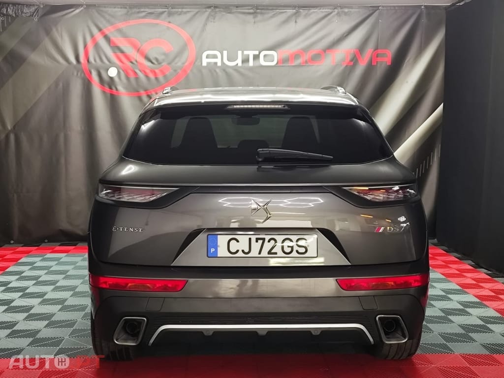DS DS7 Crossback E-Tense Performance Line EAT8