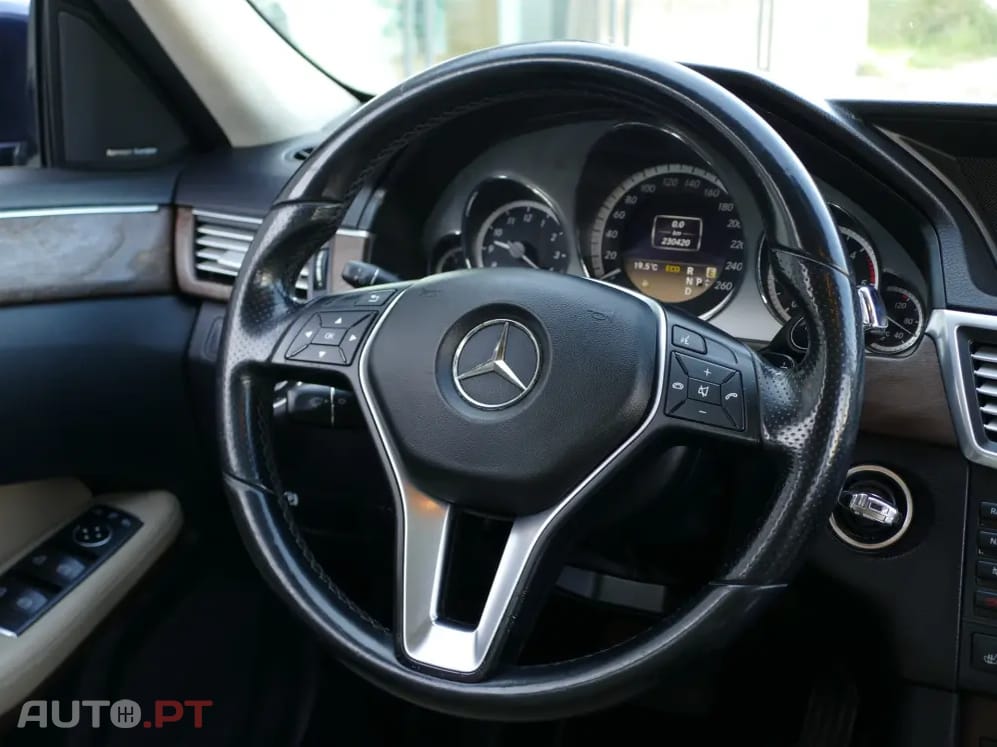 Mercedes-Benz E 220 CDi Avantgarde BE Auto.