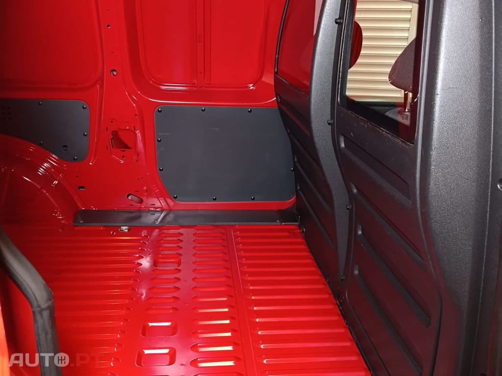 Volkswagen Caddy Maxi 2.0 TDi  102cv