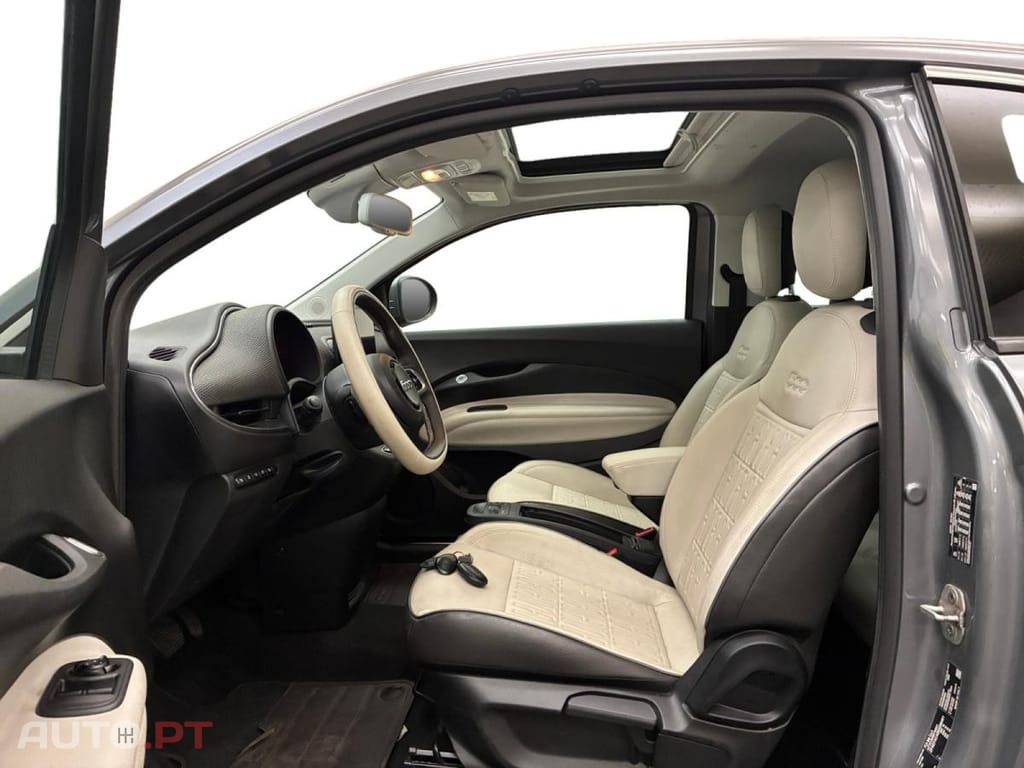 Fiat 500e La Prima
