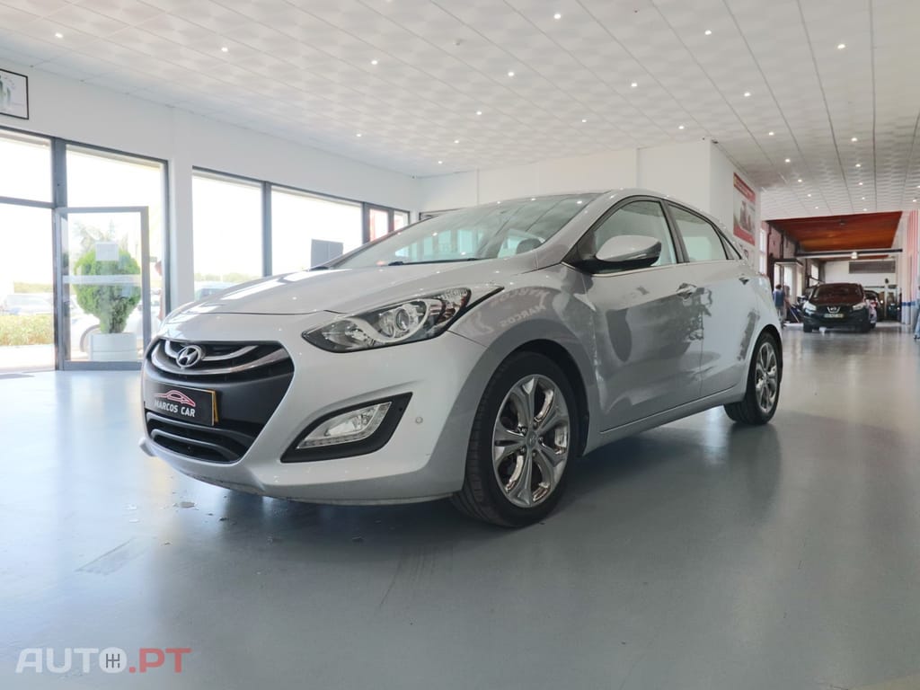 Hyundai i30 1.6 CRDi STyle J17