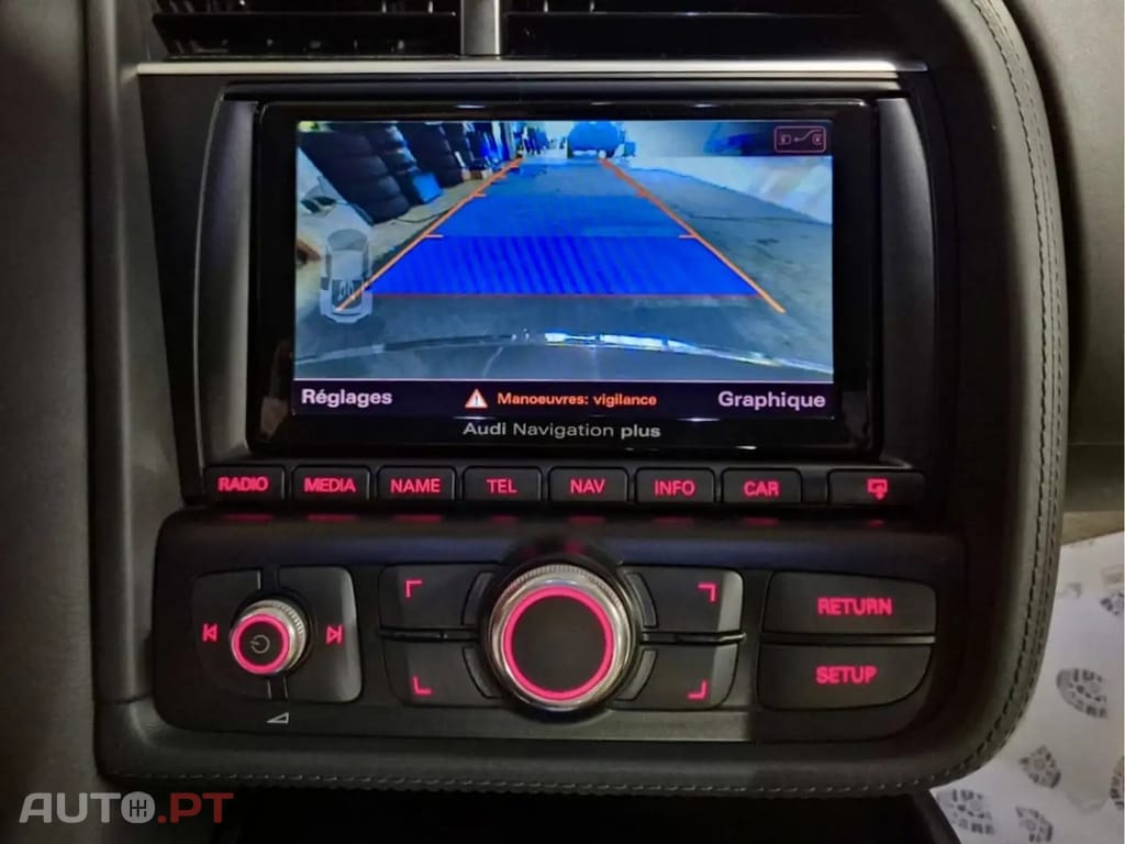 Audi R8 4.2 FSi Quattro