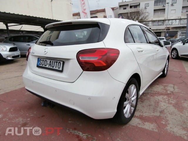 Mercedes-Benz A 180 d 7G-DCT Style