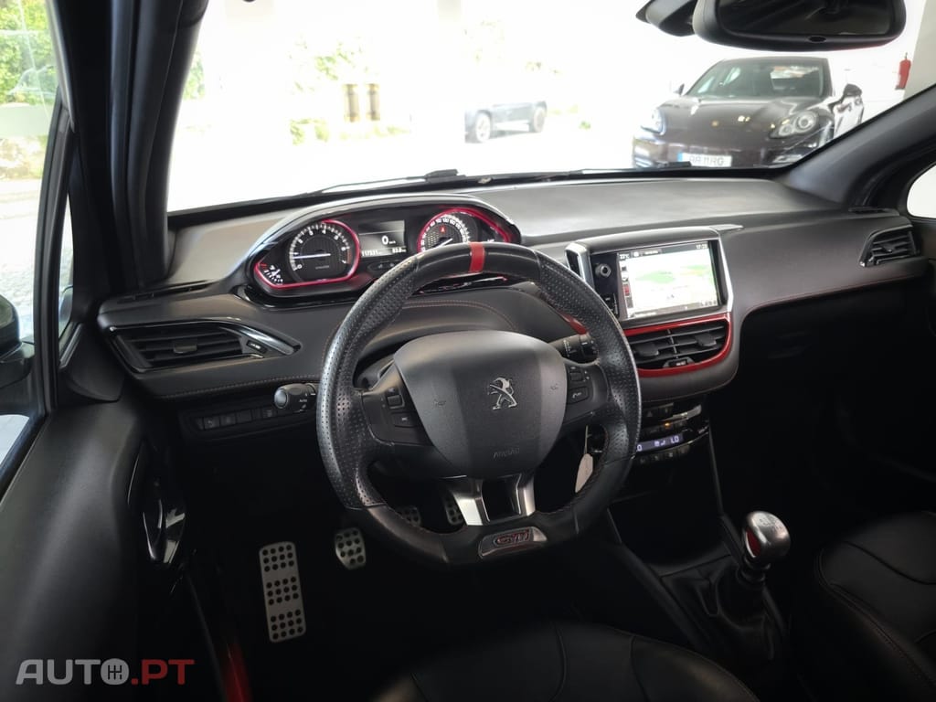 Peugeot 208 1.6 THP GTi