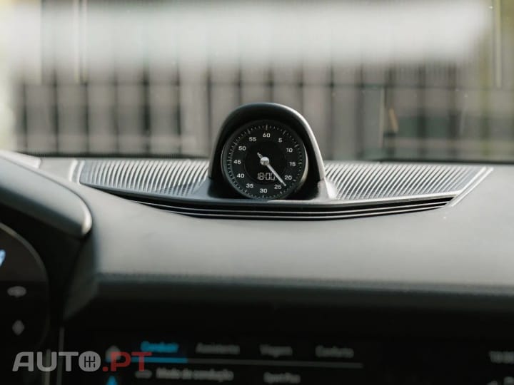 Porsche Taycan Turbo
