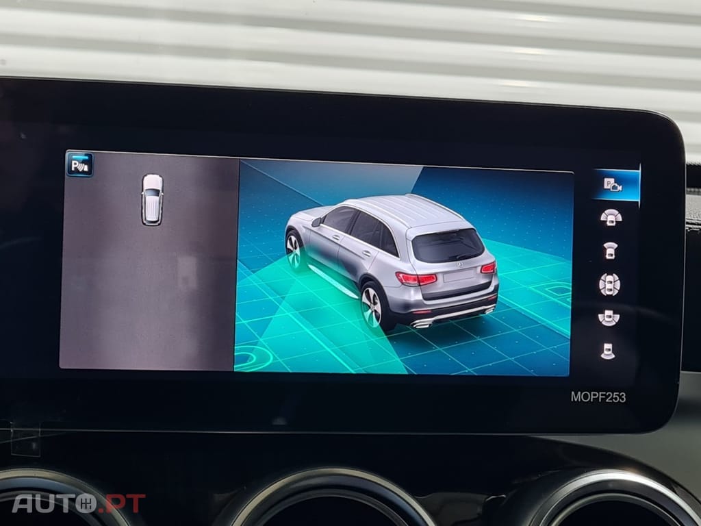 Mercedes-Benz GLC 300 e 4Matic 9G-TRONIC AMG Line