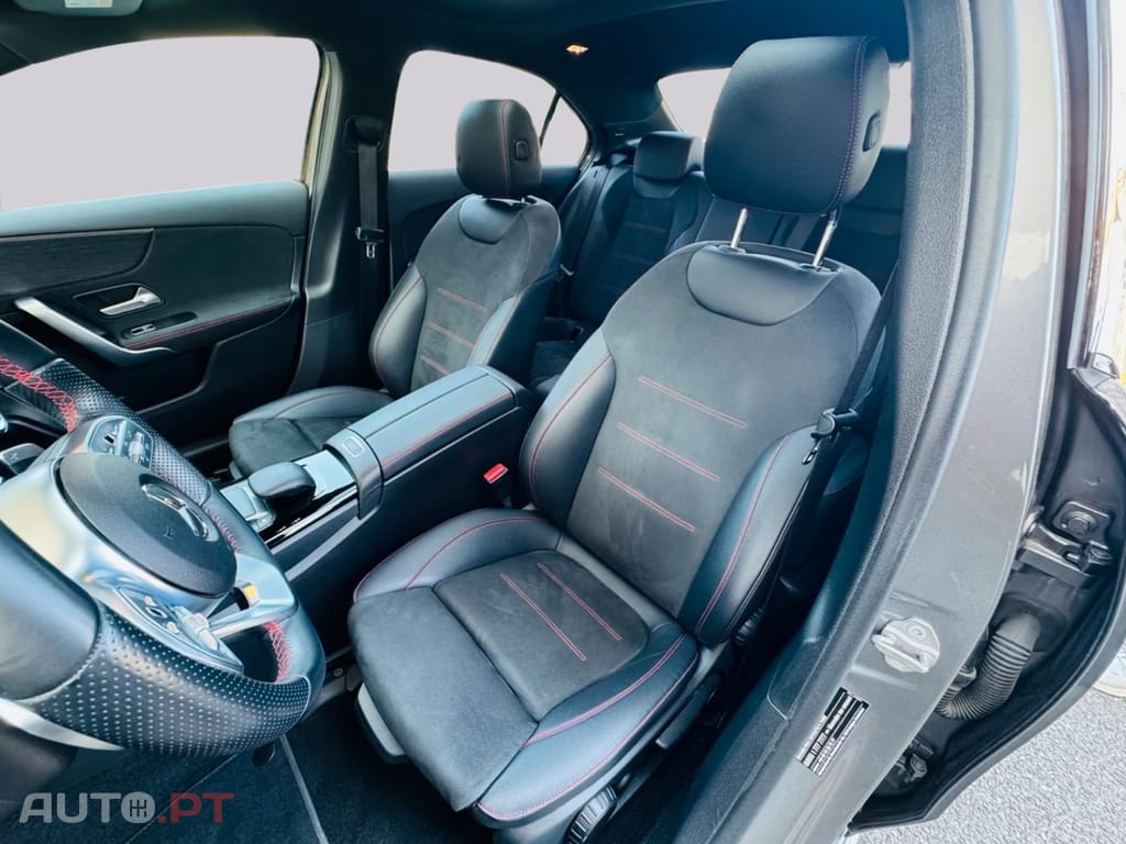 Mercedes-Benz A 250 I.V.A DEDUTIVEL AMG