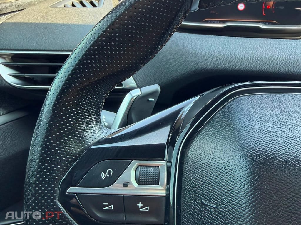 Peugeot 3008 1.5 BlueHDi GT Line EAT8