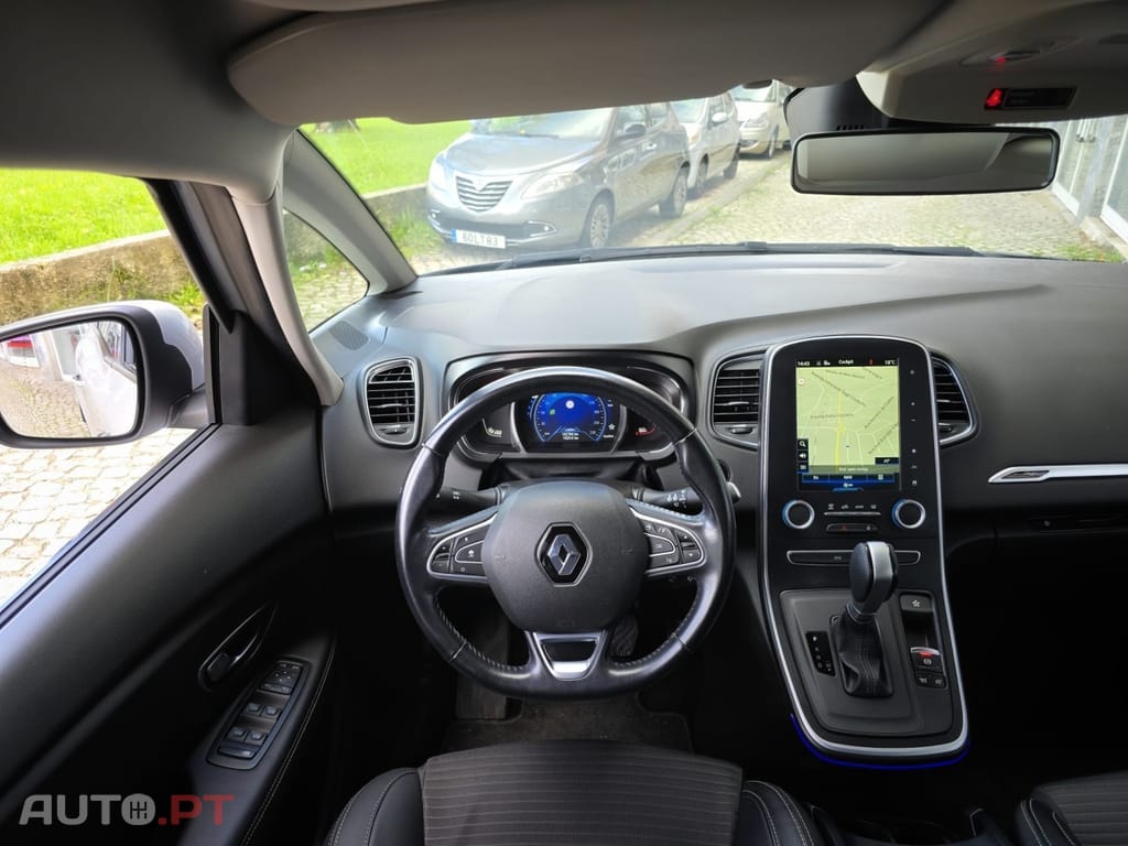Renault Grand Scénic dCi 110 FAP EDC Dynamique