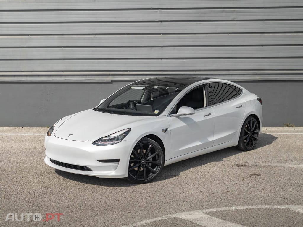 Tesla Model 3 Standard Range Plus RWD