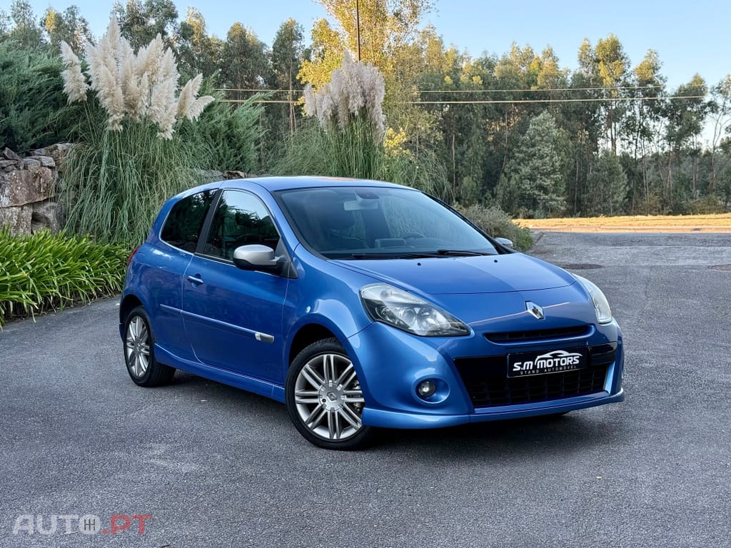 Renault Clio 1.6 16V 130 GT