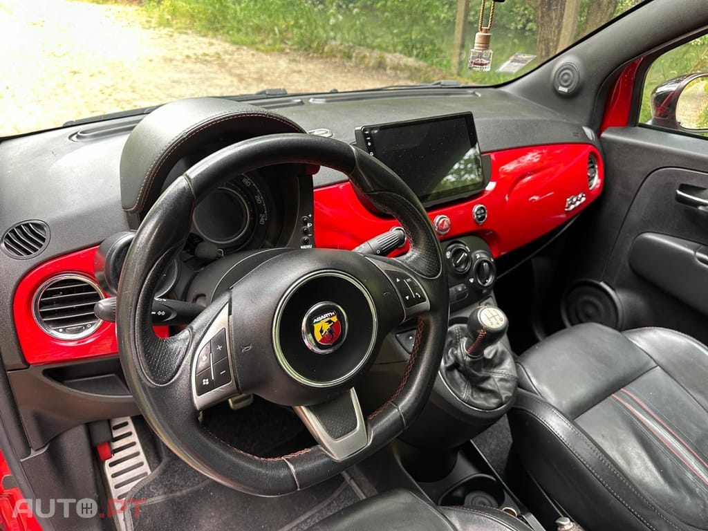 Abarth 500 1.4 T-Jet Competizione