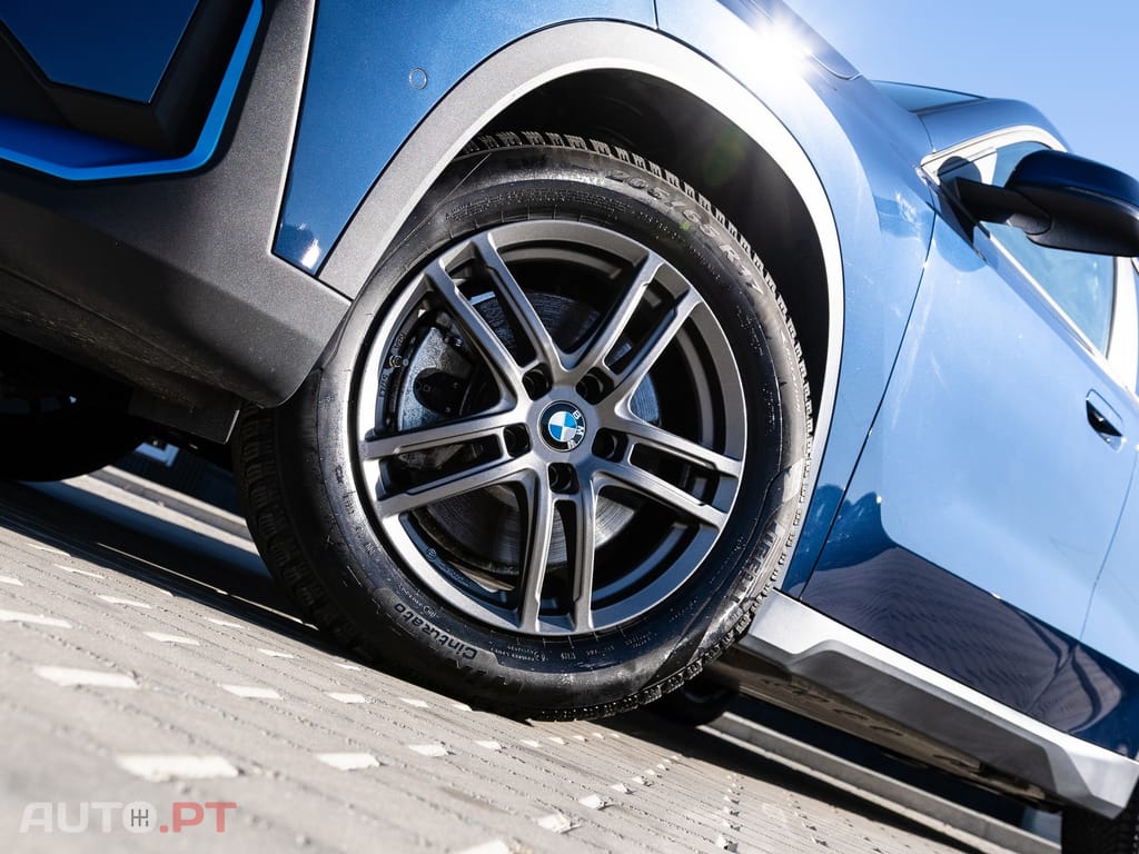 BMW iX1 xDrive30