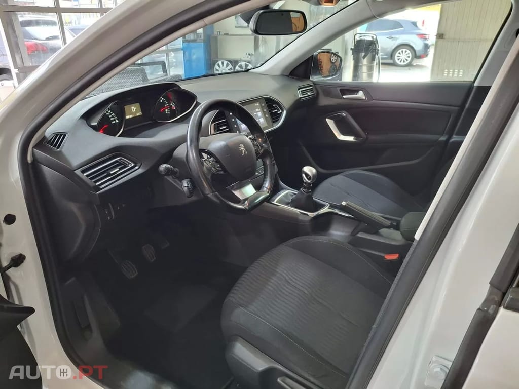 Peugeot 308 SW 1.6 BlueHDi Allure EAT6