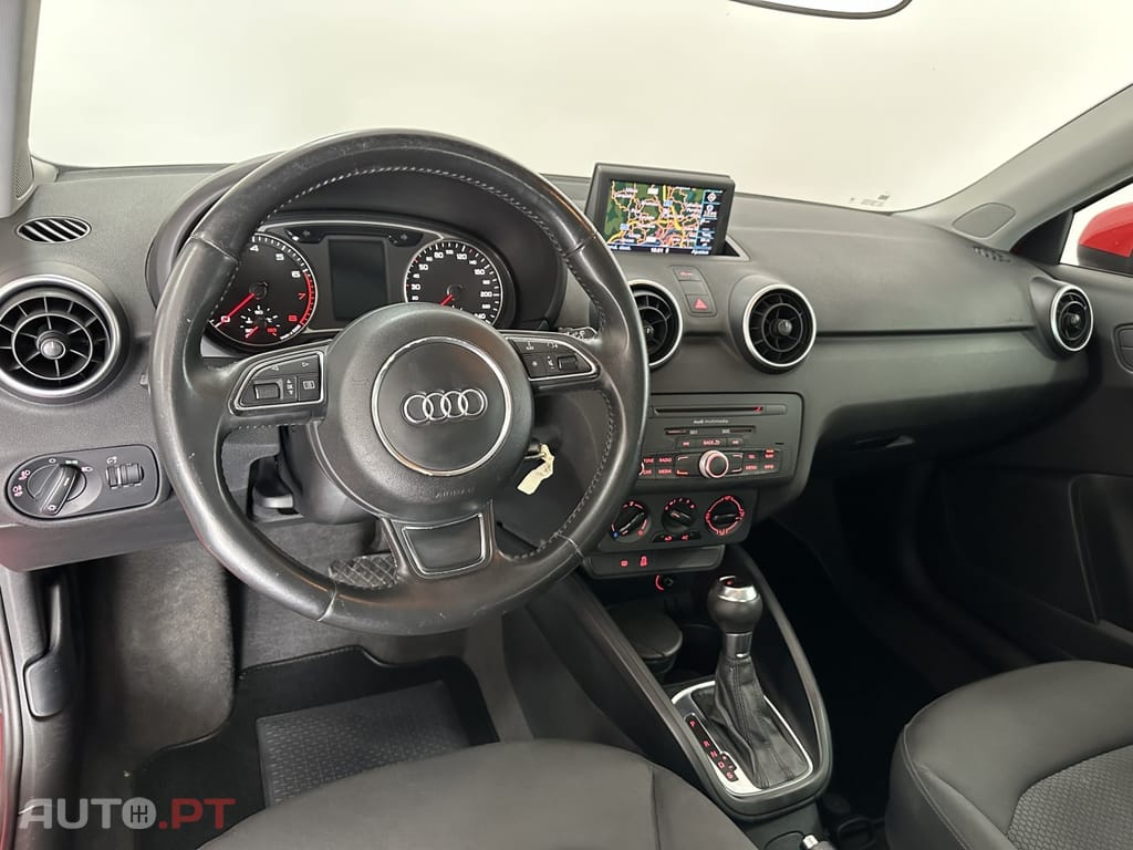 Audi A1 1.4 TFSI Attraction S-Tronic