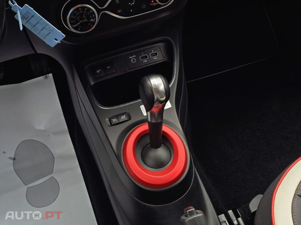 Renault Twingo 0.9 TCe Le Coq Sportif EDC