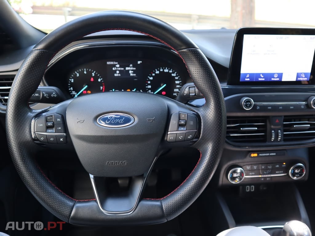 Ford Focus 1.0 EcoBoost MHEV ST-Line