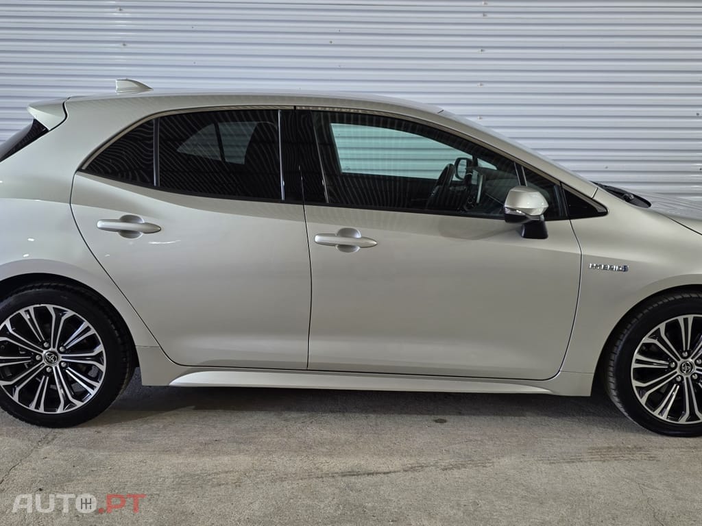Toyota Corolla 2.0 Hybrid Exclusive
