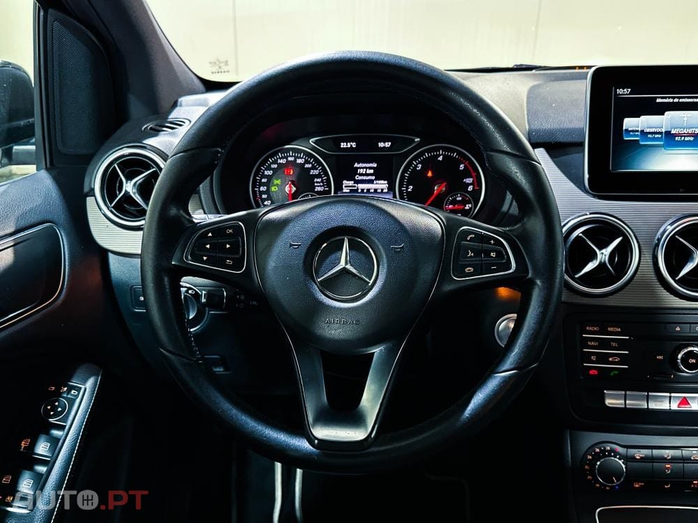 Mercedes-Benz B 180 d Urban