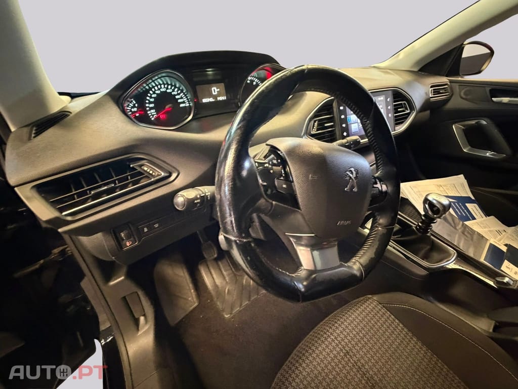 Peugeot 308 1.2 e-THP Allure