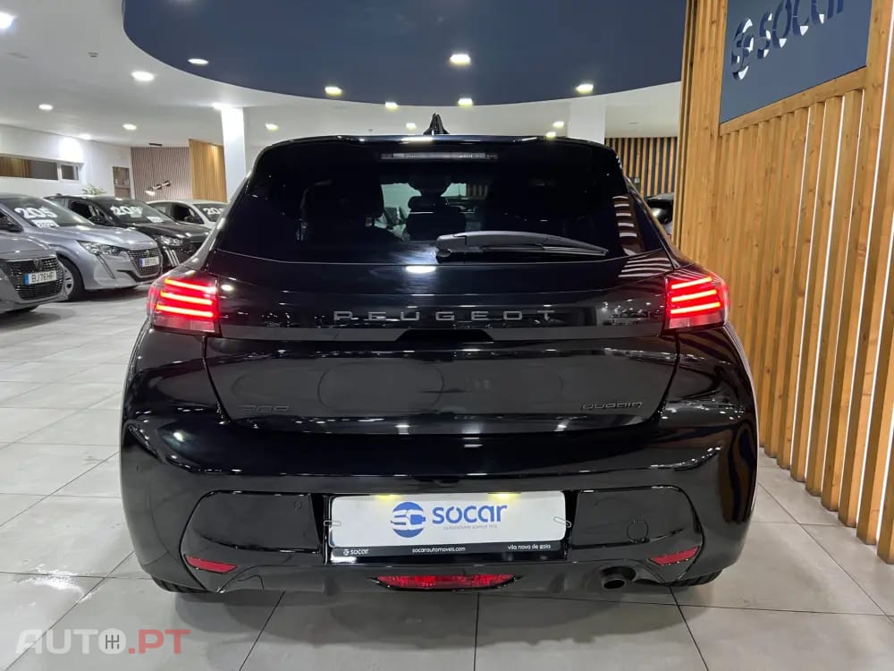 Peugeot 208 1.2 Hybrid Allure e-DCS6