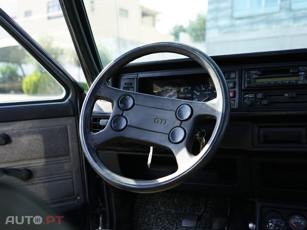 Volkswagen Golf GTI