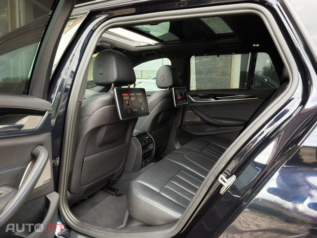 BMW 520 d Pack Desportivo M Auto