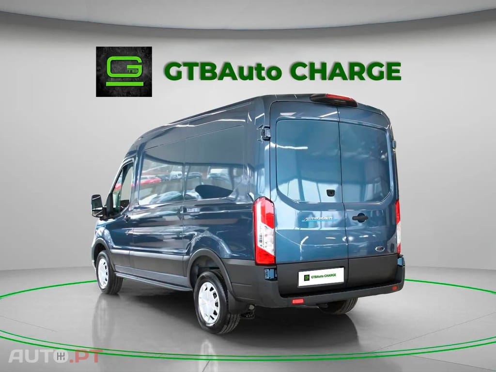 Ford Transit I.V.A DEDUTÍVEL 390 L2H2 HA Trend