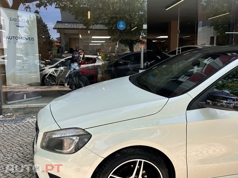 Mercedes-Benz A 180 7G-DCT Urban