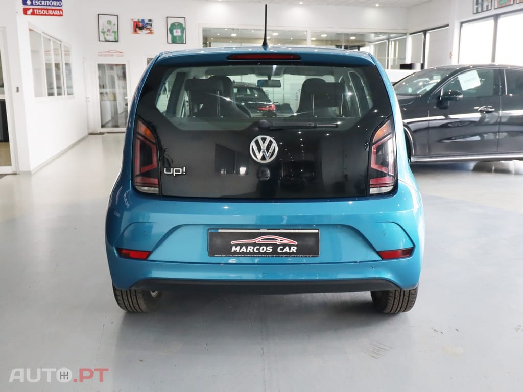 Volkswagen Up! 1.0 Move Color