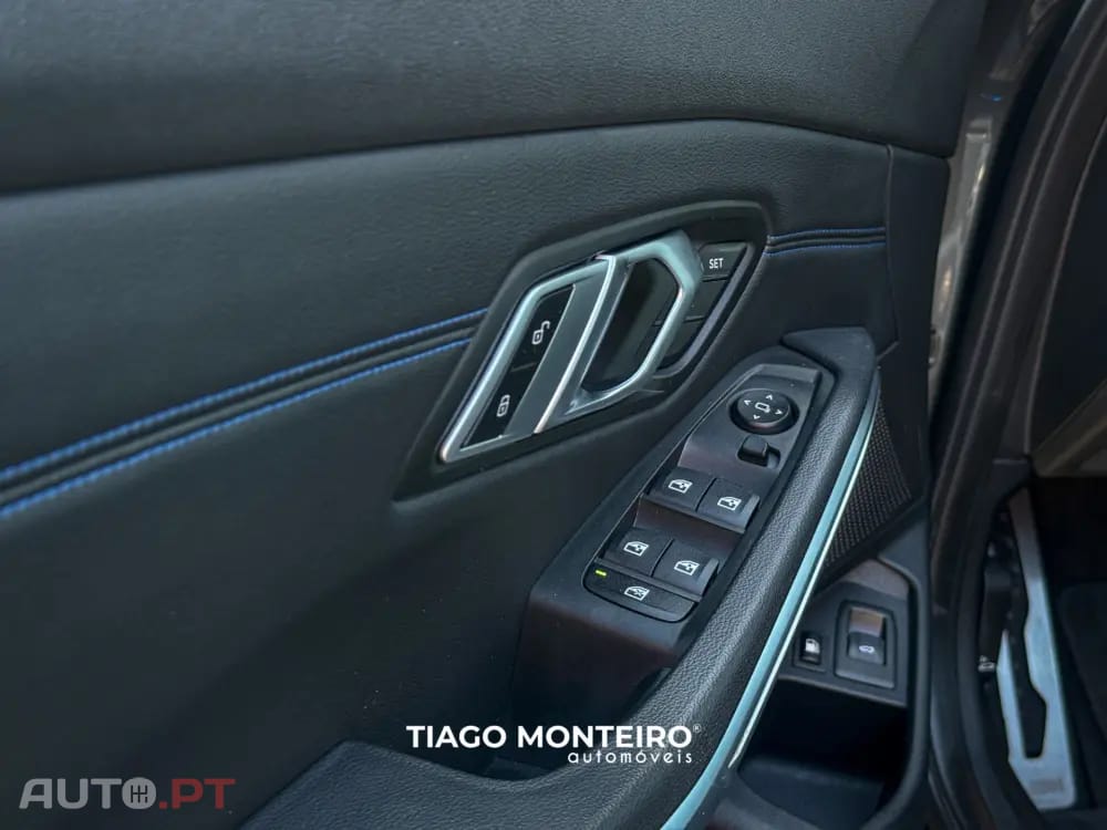 BMW 330 e Pack Desportivo M Auto
