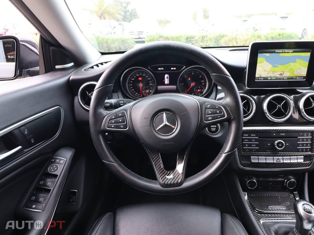 Mercedes-Benz CLA 180 d Shooting Brake