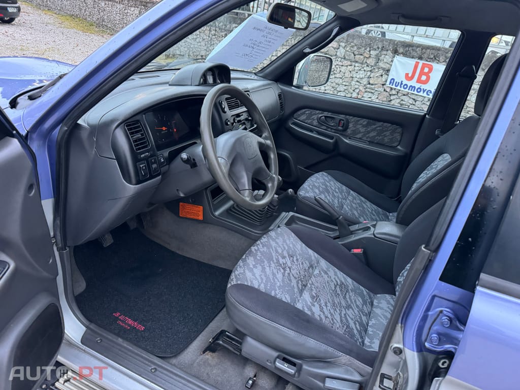Mitsubishi L200 2.5 TD Strakar CD