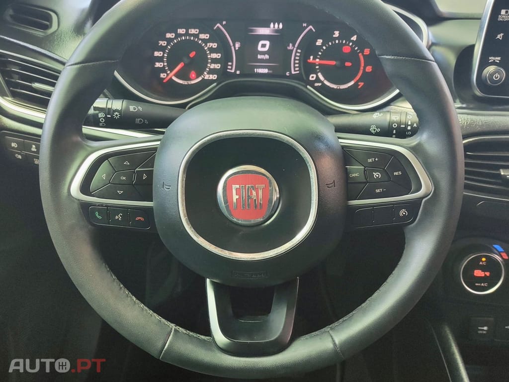 Fiat Tipo 1.3 M-Jet Lounge