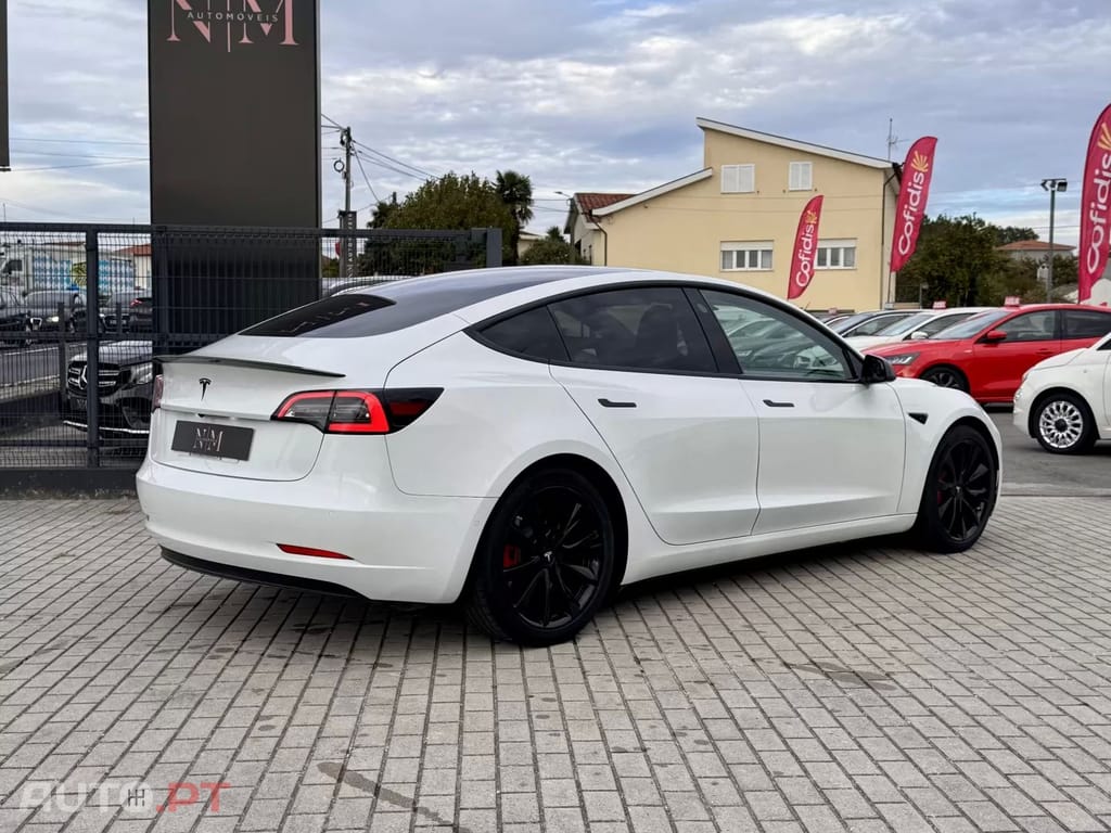 Tesla Model 3 Standard Plus