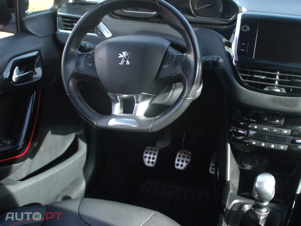 Peugeot 2008 1.2 PureTech GT Line