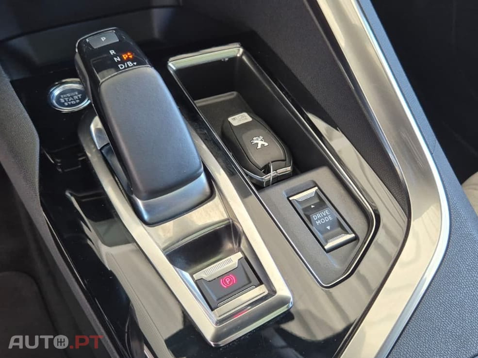 Peugeot 3008 1.6 Hybrid GT e-EAT8