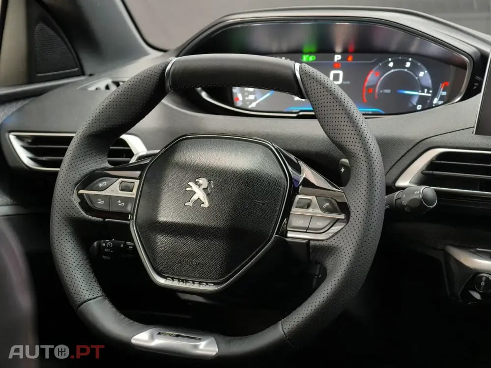 Peugeot 3008 1.5 BlueHDi Crossway EAT8