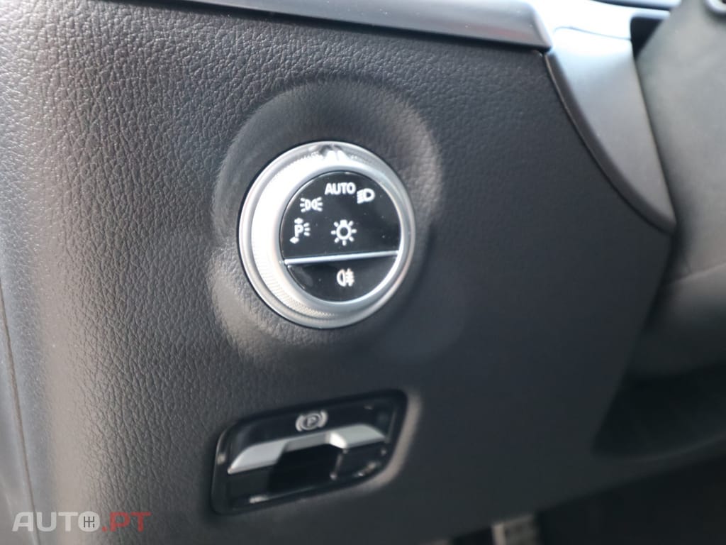 Mercedes-Benz C 300 de 4Matic T 9G-TRONIC AMG Line