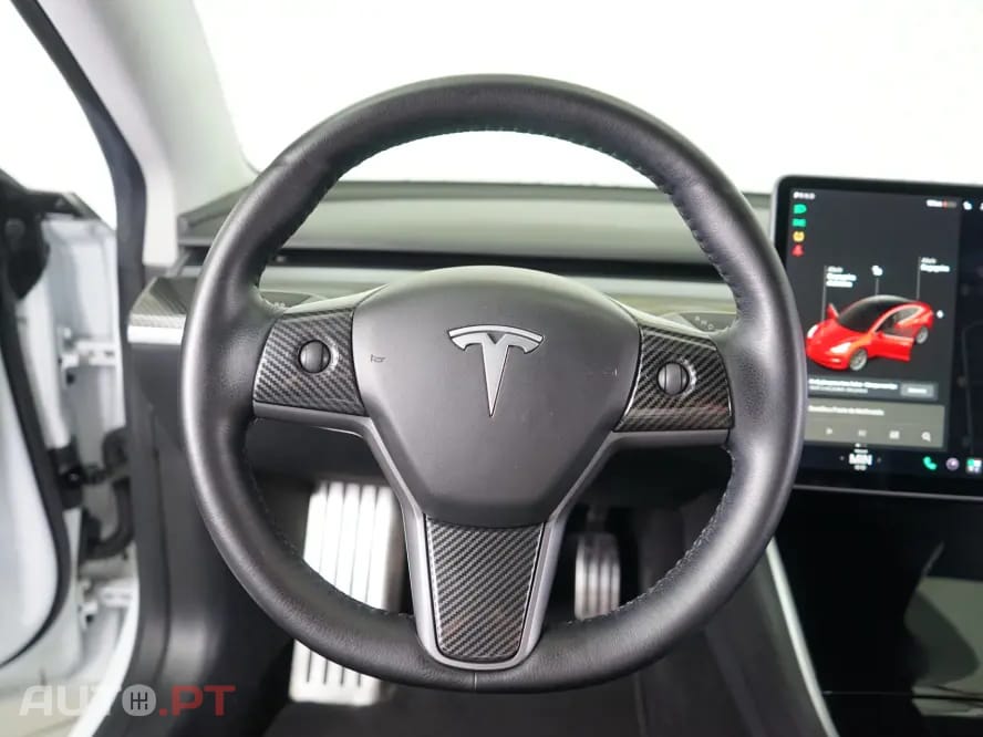Tesla Model 3 Standard Range Plus RWD