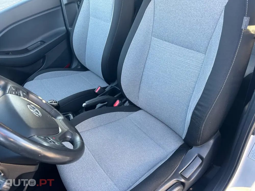 Hyundai i20 1.1 CRDi Comfort+Pack Look+JLL16