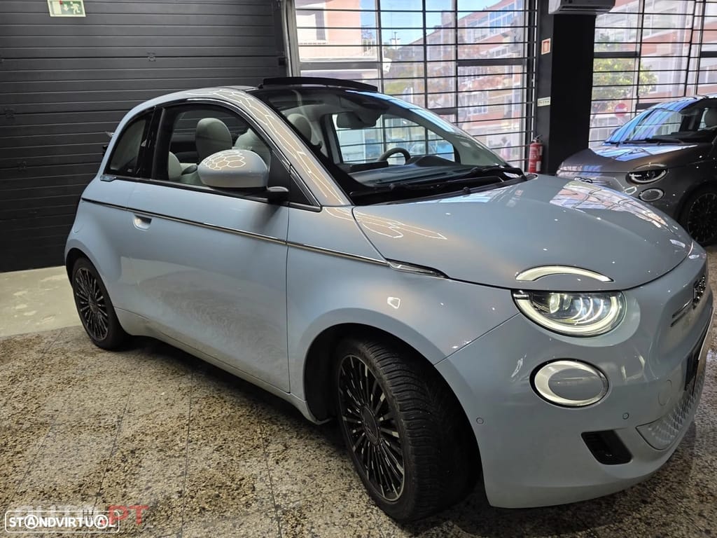 Fiat 500e La Prima