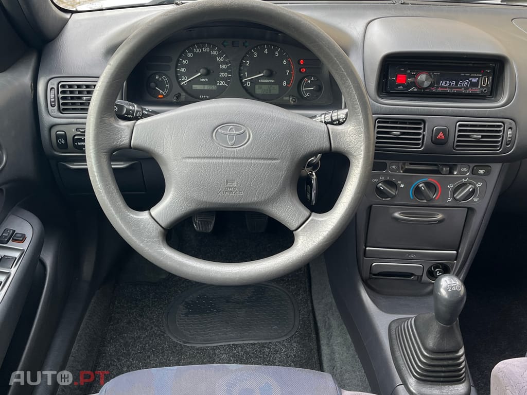 Toyota Corolla 1.4 Liftback