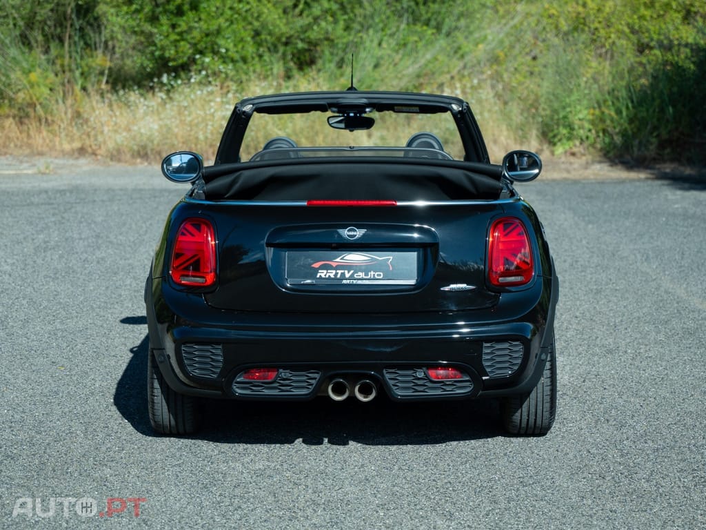 MINI Cabrio John Cooper Works Auto Desportiva