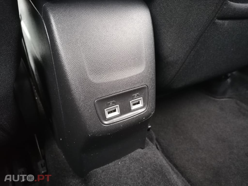Peugeot 2008 1.2 PureTech Allure Pack