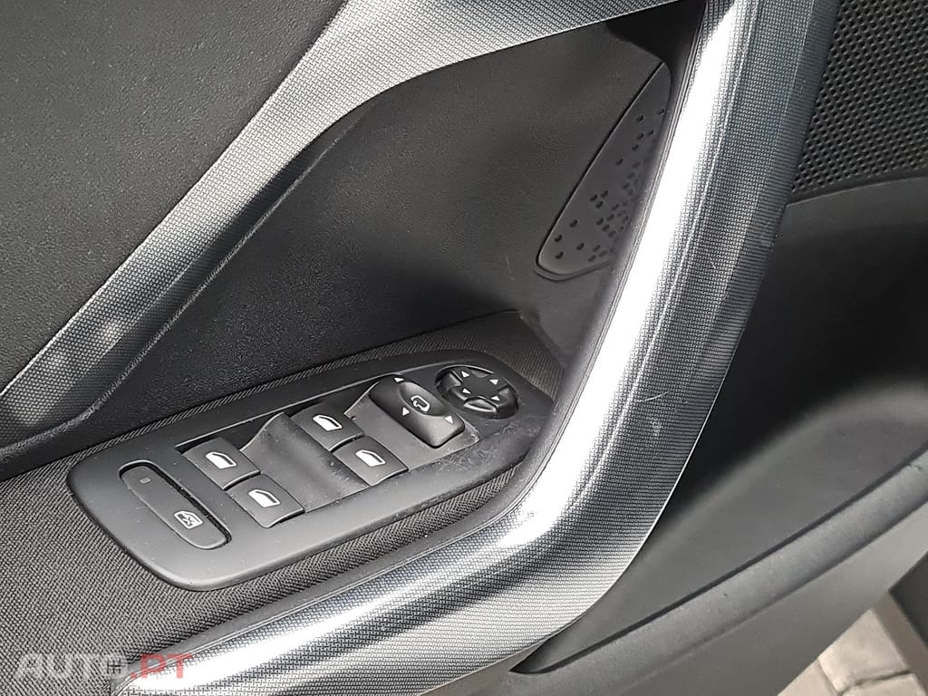 Peugeot 2008 1.6 BlueHDi Allure