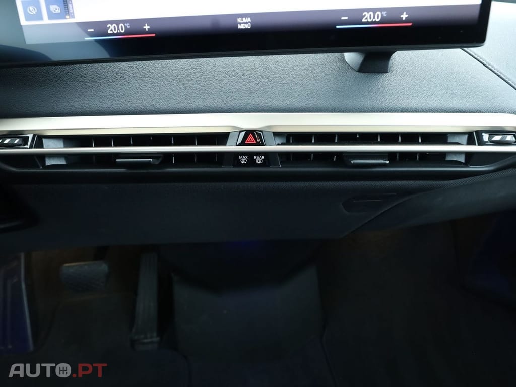 BMW iX XDrive40 Sport 